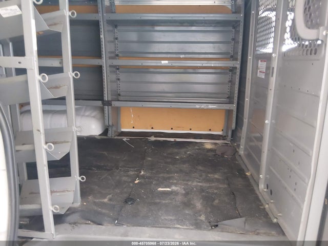 45705968 :رقم المزاد ، 1N6BF0KM4JN818498 vin ، 2018 Nissan Nv Cargo Nv1500 Sv V6 مزاد بيع