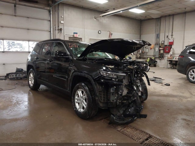 2024 Jeep Grand Cherokee Laredo 4x4 მანქანა იყიდება აუქციონზე, vin: 1C4RJHAG5R8923720, აუქციონის ნომერი: 45706034