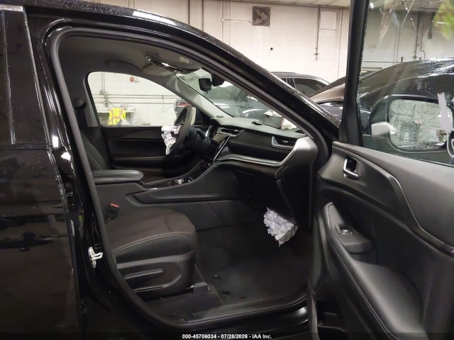 2024 Jeep Grand Cherokee Laredo 4x4 მანქანა იყიდება აუქციონზე, vin: 1C4RJHAG5R8923720, აუქციონის ნომერი: 45706034
