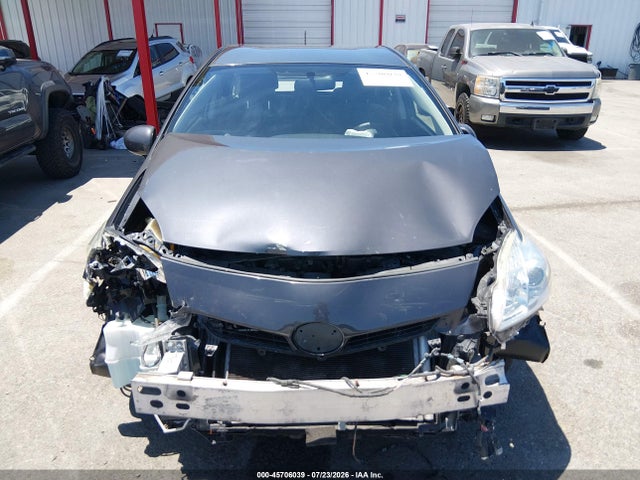 Toyota Prius Two 2015 JTDKN3DUXF0398707 Image 13