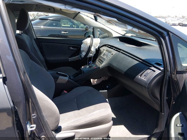 Toyota Prius Two 2015 JTDKN3DUXF0398707 Image 5