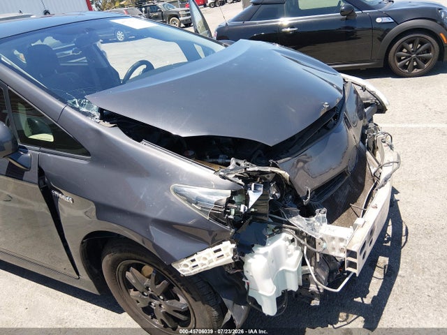 Toyota Prius Two 2015 JTDKN3DUXF0398707 Image 6