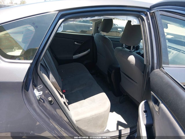 Toyota Prius Two 2015 JTDKN3DUXF0398707 Image 8