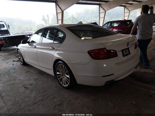 2011 Bmw 550i მანქანა იყიდება აუქციონზე, vin: WBAFR9C54BC617847, აუქციონის ნომერი: 45706042