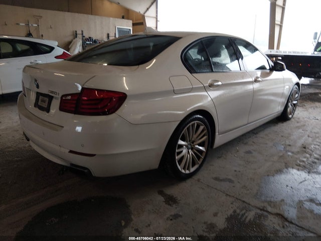 2011 Bmw 550i მანქანა იყიდება აუქციონზე, vin: WBAFR9C54BC617847, აუქციონის ნომერი: 45706042