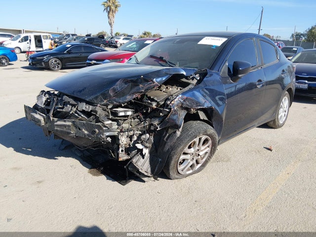Scion IA 2016 3MYDLBZV7GY143452 Image 2