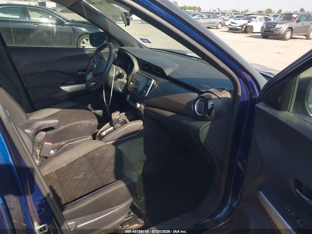 Продажа на аукционе авто 2020 Nissan Kicks Sv Xtronic Cvt, vin: 3N1CP5CV4LL484987, номер лота: 45706118