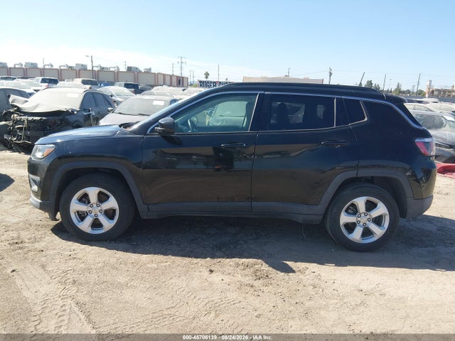 3C4NJCBB6JT271460 Jeep Compass Latitude Fwd
