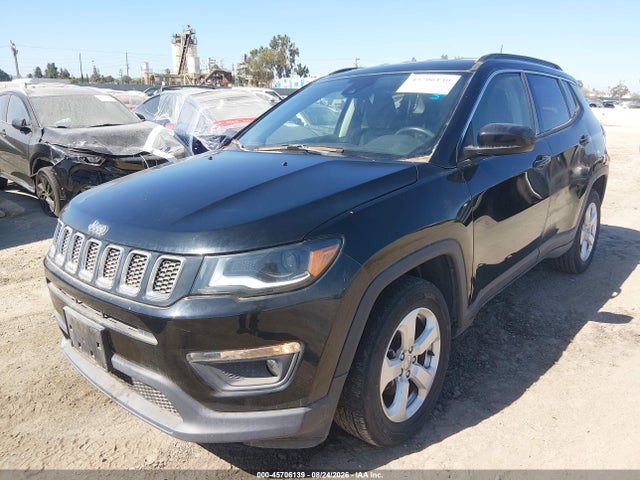 3C4NJCBB6JT271460 Jeep Compass Latitude Fwd
