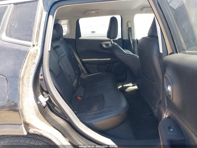 3C4NJCBB6JT271460 Jeep Compass Latitude Fwd