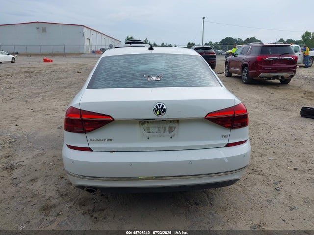 2017 Volkswagen Passat 1.8t Se მანქანა იყიდება აუქციონზე, vin: 1VWGT7A38HC021600, აუქციონის ნომერი: 45706240