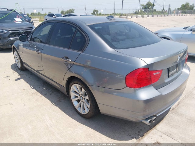 2011 Bmw 328i მანქანა იყიდება აუქციონზე, vin: WBAPH7C5XBA801746, აუქციონის ნომერი: 45706274