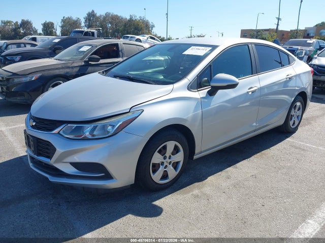 Chevrolet Cruze Ls Auto 2017 1G1BC5SM5H7266641 Image 2
