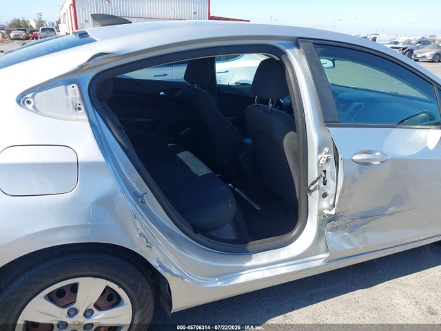 Chevrolet Cruze Ls Auto 2017 1G1BC5SM5H7266641 Image 6