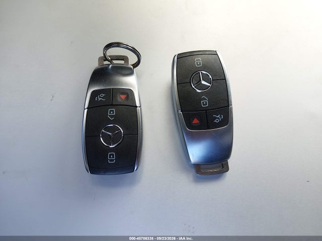 2020 Mercedes-benz Glb 250 მანქანა იყიდება აუქციონზე, vin: W1N4M4GB6LW035916, აუქციონის ნომერი: 45706338