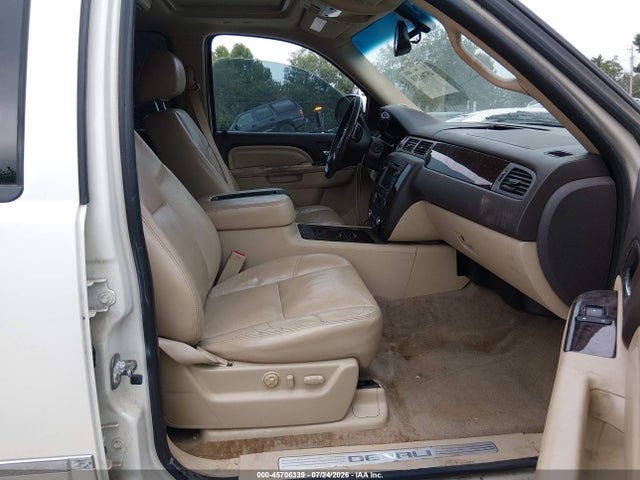 Aukcja sprzedaży 2011 Gmc Yukon Xl 1500 Denali, vin: 1GKS1MEF5BR135682, numer aukcji: 45706339