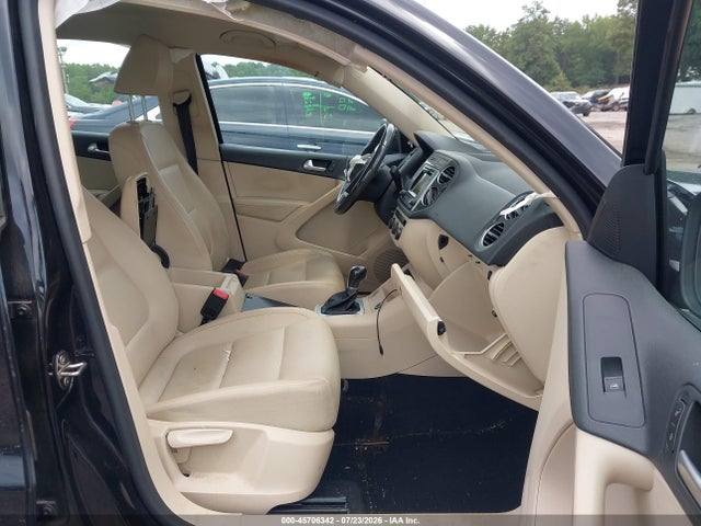 Aukcja sprzedaży 2016 Volkswagen Tiguan S, vin: WVGAV7AX5GW606102, numer aukcji: 45706342