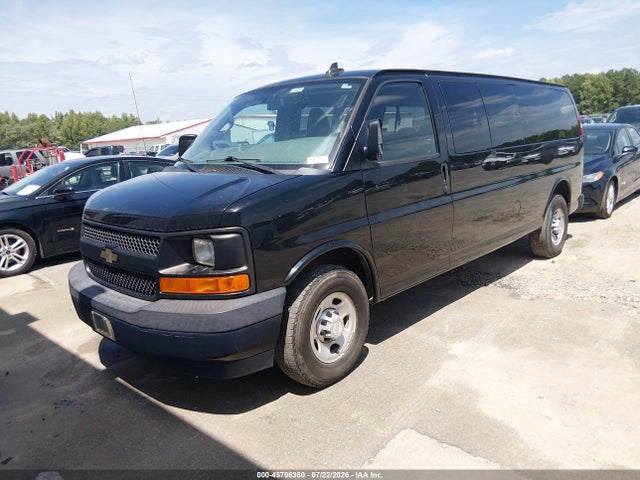 Chevrolet Express 3500 Ls 2017 1GAZGNFG1H1291207 Image 2