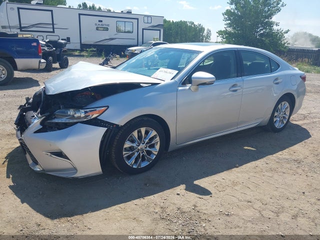 Lexus ES 300H 2016 JTHBW1GGXG2100863 Image 2