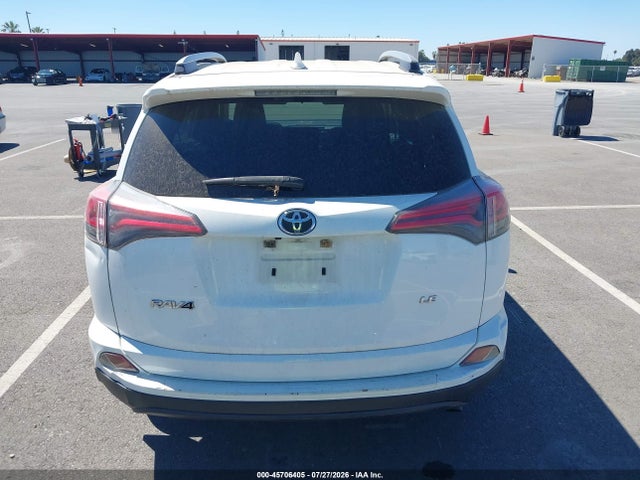 JTMZFREV7HJ712736 Toyota RAV4 LE