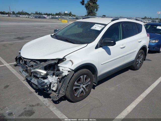 Toyota RAV4 LE 2017 JTMZFREV7HJ712736 Image 2