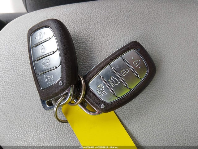 2020 Hyundai Ioniq Hybrid Blue მანქანა იყიდება აუქციონზე, vin: KMHC65LC0LU220942, აუქციონის ნომერი: 45706519