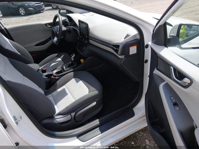 2020 Hyundai Ioniq Hybrid Blue მანქანა იყიდება აუქციონზე, vin: KMHC65LC0LU220942, აუქციონის ნომერი: 45706519