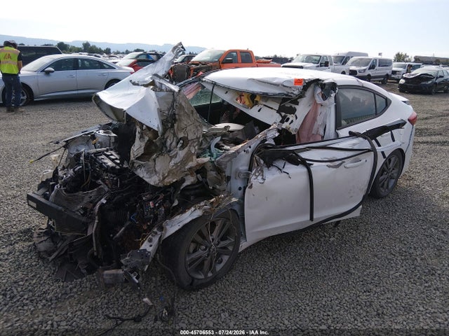 45706553 :رقم المزاد ، 5NPD84LF5JH225942 vin ، 2018 Hyundai Elantra Sel مزاد بيع