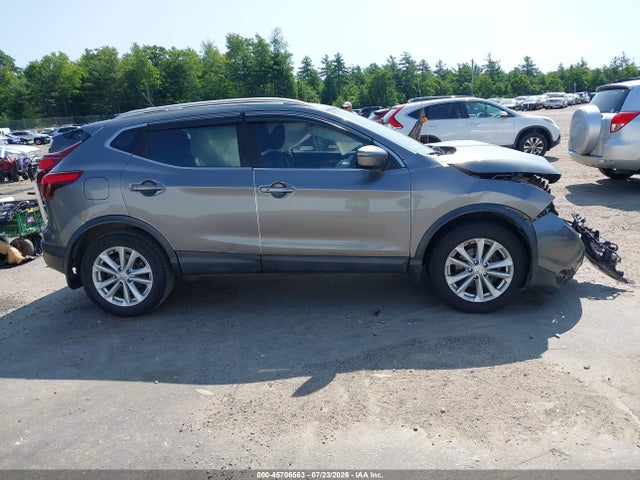 JN1BJ1CR0HW124139 Nissan Rogue Sport Sv