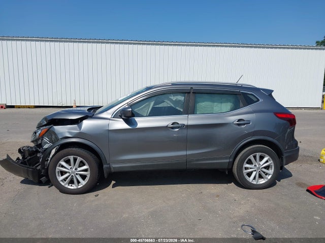 JN1BJ1CR0HW124139 Nissan Rogue Sport Sv