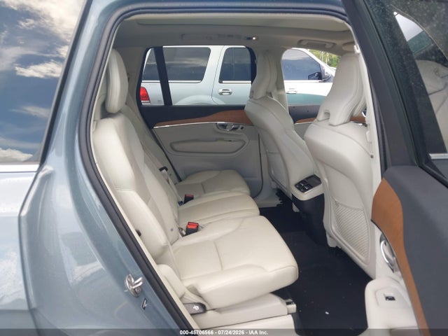 45706566 :رقم المزاد ، YV4102CK9N1828401 vin ، 2022 Volvo Xc90 T5 Momentum 7 Passenger مزاد بيع