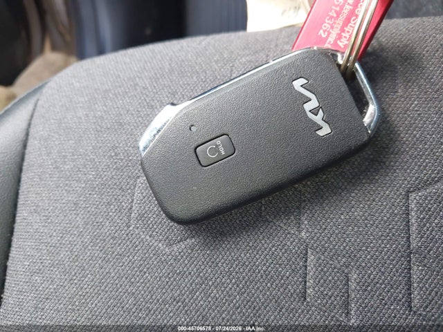 Продаж на аукціоні авто 2026 Kia Seltos S, vin: KNDEU2AA6T7920546, номер лоту: 45706578