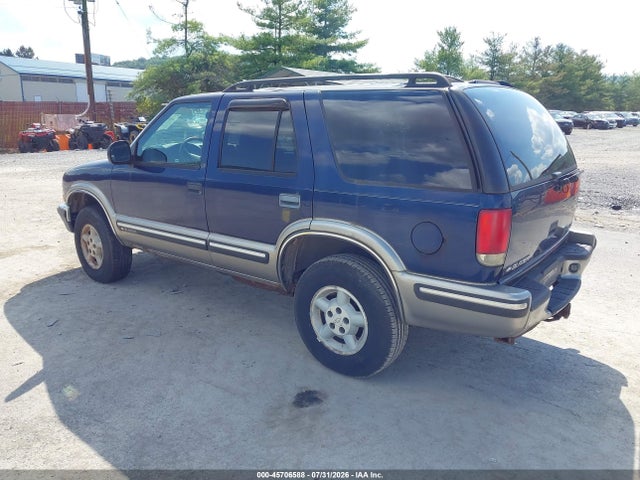1998 Chevrolet Blazer Ls მანქანა იყიდება აუქციონზე, vin: 1GNDT13W1W2296908, აუქციონის ნომერი: 45706588