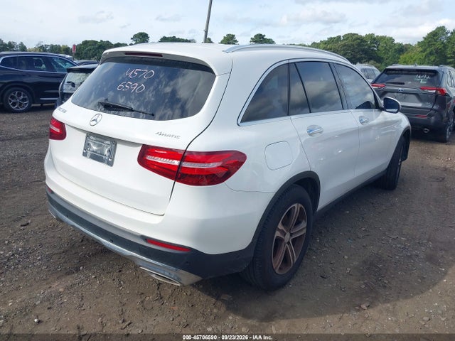 45706590 :رقم المزاد ، WDC0G4KB4HF120209 vin ، 2017 Mercedes-benz Glc 300 4matic مزاد بيع