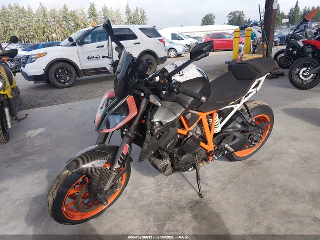 KTM 1290 Super Duke R 2017 VBKV39406HM961118 Image 2
