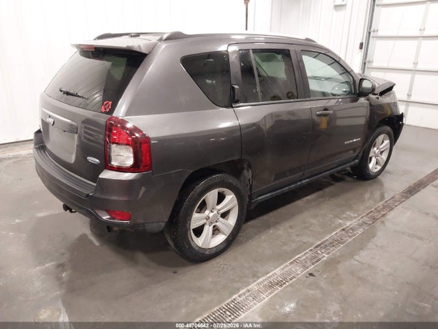 Jeep Compass Latitude 2017 1C4NJDEB0HD112094 Image 4