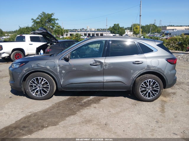 1FMCU0E11SUA55728 Ford Escape Phev