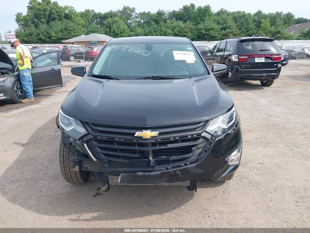Продажа на аукционе авто 2018 Chevrolet Equinox Lt, vin: 2GNAXJEV8J6248166, номер лота: 45706652
