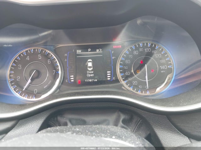 Продаж на аукціоні авто 2015 Chrysler 200 Limited, vin: 1C3CCCABXFN728432, номер лоту: 45706662