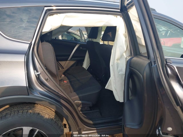 Toyota Rav4 Xle 2018 JTMRFREVXJJ196670 Image 8