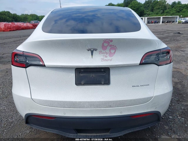 45706764 :رقم المزاد ، 5YJYGDEEXMF266742 vin ، 2021 Tesla Model Y Long Range Dual Motor All-wheel Drive مزاد بيع