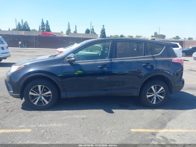Toyota Rav4 Xle 2017 JTMWFREV2HJ146178 Image 14