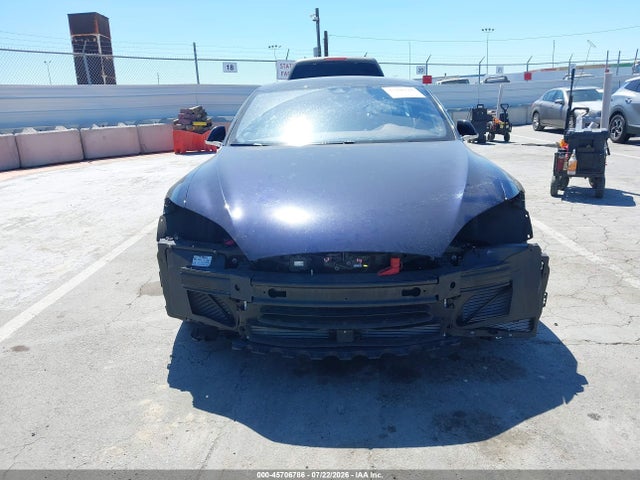 45706786 :رقم المزاد ، 5YJSA1H25FFP79746 vin ، 2015 Tesla Model S 70d/85d/p85d مزاد بيع