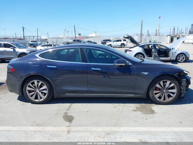 45706786 :رقم المزاد ، 5YJSA1H25FFP79746 vin ، 2015 Tesla Model S 70d/85d/p85d مزاد بيع