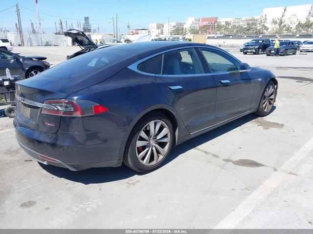 45706786 :رقم المزاد ، 5YJSA1H25FFP79746 vin ، 2015 Tesla Model S 70d/85d/p85d مزاد بيع