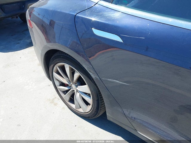45706786 :رقم المزاد ، 5YJSA1H25FFP79746 vin ، 2015 Tesla Model S 70d/85d/p85d مزاد بيع