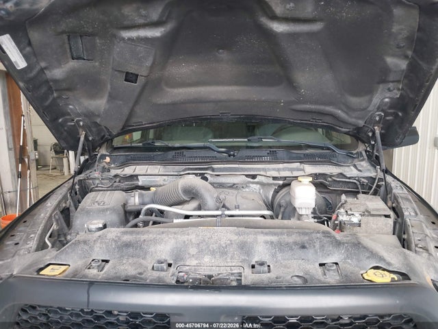 45706794 :رقم المزاد ، 3C6TR5HT4JG149918 vin ، 2018 Ram 2500 Tradesman  4x4 8' Box مزاد بيع