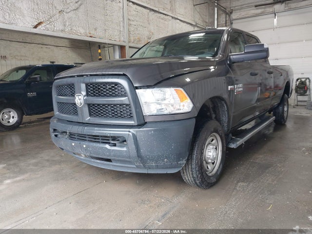 45706794 :رقم المزاد ، 3C6TR5HT4JG149918 vin ، 2018 Ram 2500 Tradesman  4x4 8' Box مزاد بيع