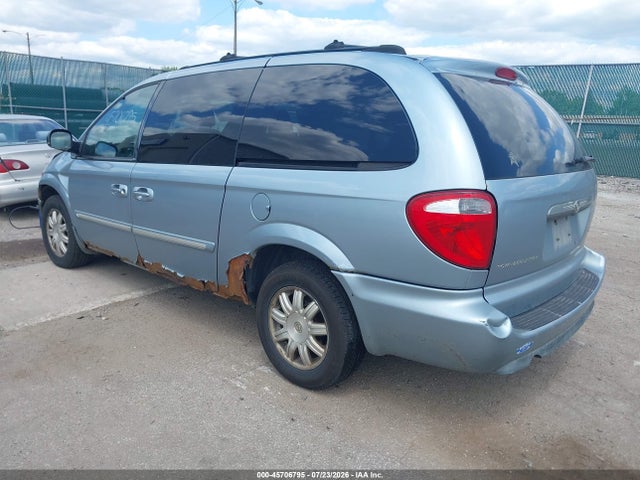 Продажа на аукционе авто 2005 Chrysler Town & Country Touring, vin: 2C4GP54L75R157050, номер лота: 45706795