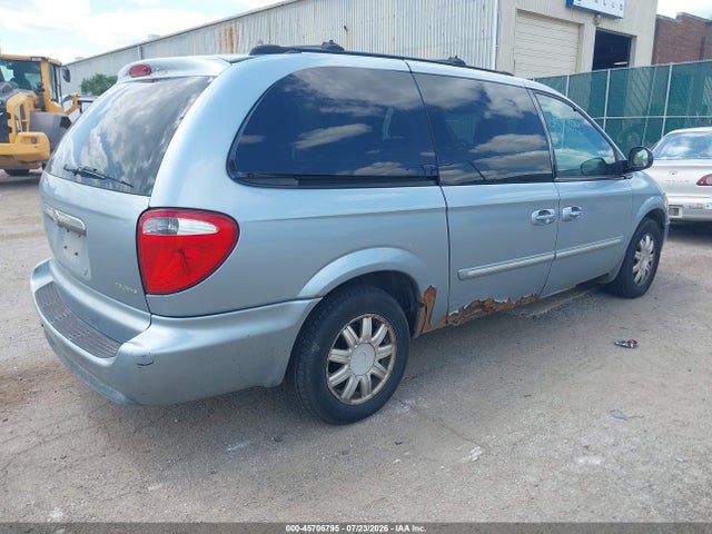 Продажа на аукционе авто 2005 Chrysler Town & Country Touring, vin: 2C4GP54L75R157050, номер лота: 45706795